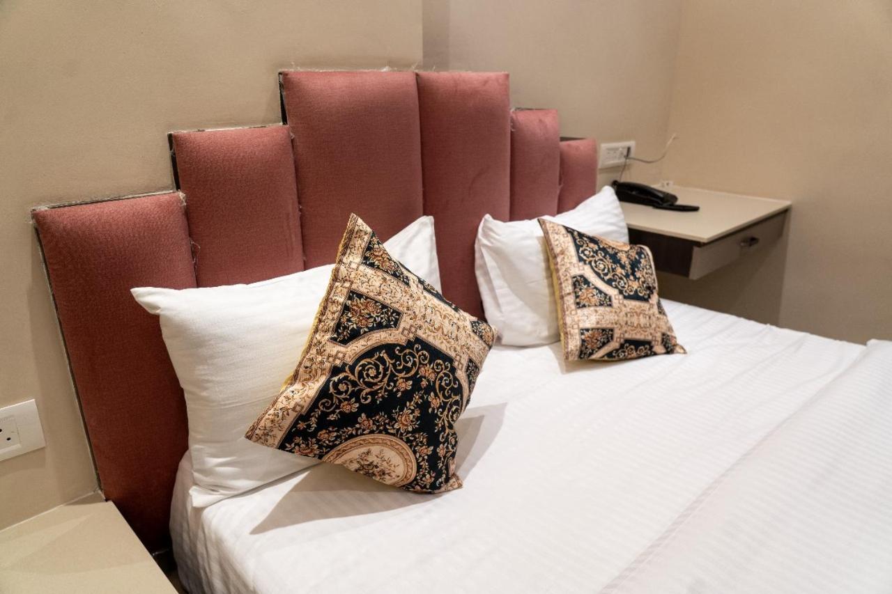 Anant Hotel 3*