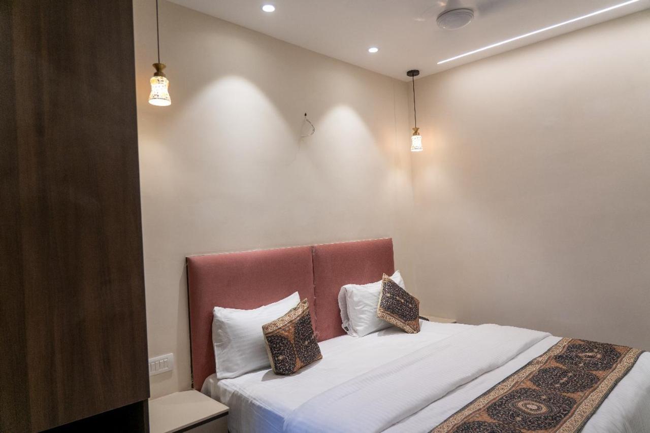 Anant Hotel 3*
