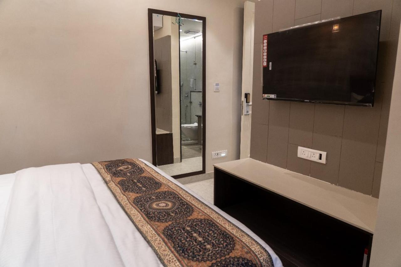 Anant Hotel Varanasi