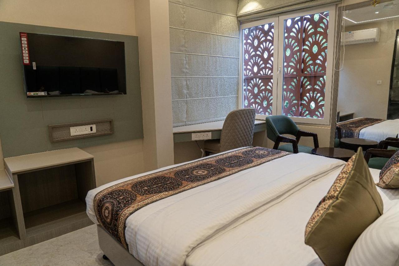 Anant Hotel 3*