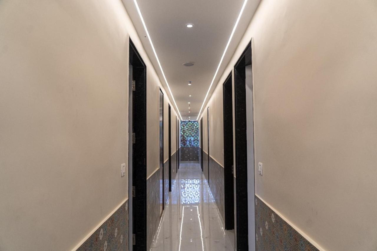 Anant Hotel 3*