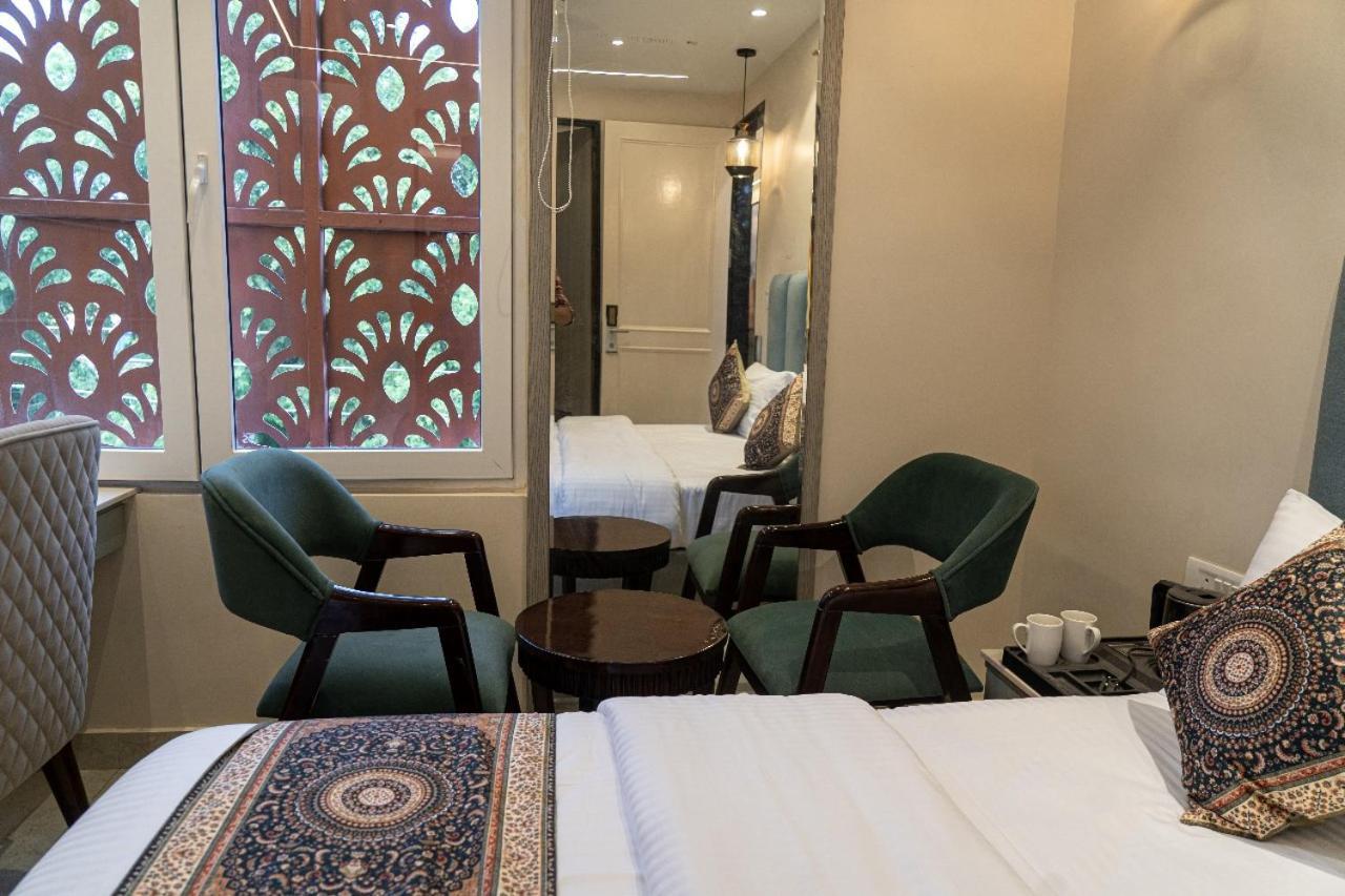 Hotel Anant Varanasi