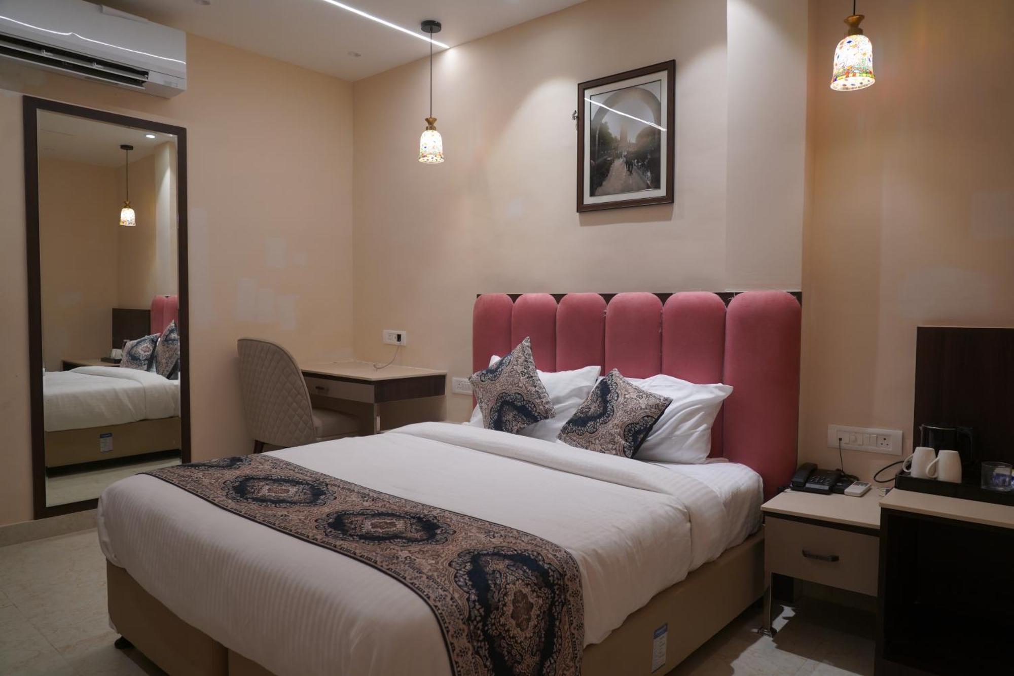 Hotel Anant